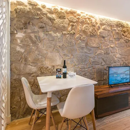 Guestready - The New Yellow Ledbetter Apartman Porto